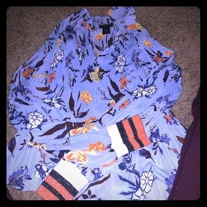 BELLE VERe long sleeve multiple color sz XS